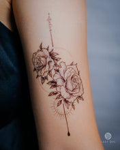 Load image into Gallery viewer, Alchemist Rose Tattoo|LAZY DUO TEMPORARY TATTOO STICKER Design Store HK HONG KONG 紋身貼紙 香港紋身認領圖 文青 美式花紋身tattoohk hongkongtattoo 小圖刺青 fine-line tattoo 簡約刺青 minitattoo linetattoo tattooartist 香港刺青 MANE INK