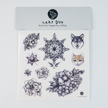 Load image into Gallery viewer, Floral Dreamcatcher Tattoo Realistic Artistic Tattoo Sticker Color Metallic Tattoo預約紋身貼紙專業優質色彩印刷訂製作DIY Waiman Tattoo Artist 香港原創手繪刺青紋身貼紙 LAZY DUO Premium High Quality Temporary Tattoo Stickers Professional Printing Tattoo Shop Hong Kong Customise Custom Small Order 自訂客製少量印刷大量批發特快專業優質彩色金屬色廣告宣傳禮品Gift 安全防水防敏無痛紋身師紋身店韓式小清新