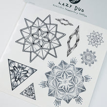 Load image into Gallery viewer, Floral Dreamcatcher Tattoo Realistic Artistic Tattoo Sticker Color Metallic Tattoo預約紋身貼紙專業優質色彩印刷訂製作DIY Waiman Tattoo Artist 香港原創手繪刺青紋身貼紙 LAZY DUO Premium High Quality Temporary Tattoo Stickers Professional Printing Tattoo Shop Hong Kong Customise Custom Small Order 自訂客製少量印刷大量批發特快專業優質彩色金屬色廣告宣傳禮品Gift 安全防水防敏無痛紋身師紋身店韓式小清新
