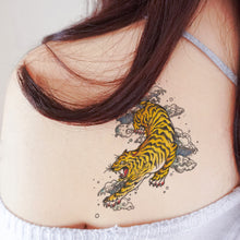 Load image into Gallery viewer, Old Hong Kong Tiger and Dragon Vintage Tattoo 經典復古香港懷舊左青龍右白虎刺青紋身貼紙LAZY DUO Temporary Tattoo Shop HK Hong Kong Mane.ink 香港刺青紋身貼紙設計印刷訂做客製 stom Temporary Tattoo Event Printing Tattooist artist HK tattoo shop MANE 動物刺青 彩色紋身 香港女紋身師刺青師 認領圖日系小清新韓國刺青