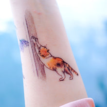 Load image into Gallery viewer, Kitten Cats Pinky Paws Tattoo - LAZY DUO TATTOO