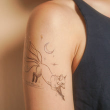 Load image into Gallery viewer, Continuous Line Magical Moonlight Fox Tattoo Stickers (Orange &amp; Black)
