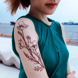 Large Red Poppy Flower Tattoo｜LAZY DUO TEMPORARY TATTOO STICKER SHOP HK Tattoo Design Store HK HONG KONG Rib Tattoo 紋身貼紙 香港紋身認領圖 文青 美式花紋身tattoohk hongkongtattoo 小圖刺青 fine-line tattoo 簡約刺青 minitattoo linetattoo tattooartist 香港刺青 MANE INK 