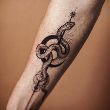 Load image into Gallery viewer, Alchemy Snake &amp; Moon Tattoo - LAZY DUO TATTOO Alchemy Snake Tattoos Moon Tattoos Men Tattoos Blackwork Tattoos Dark Tattoos Tarot Tattoos Realistic tattoo Stickers Long Lasting Temporary Tattoos Skull Crown Tattoo Old School Tattoo American Tattoo HK Hong Kong Rose Tattoo Black Work Temporary Tattoo INK LAZY DUO香港刺青紋身貼紙訂做印刷活動 紋身師 美式粗黑曼陀羅圓迷宮 自由 神秘 塔羅 玫瑰 王冠
