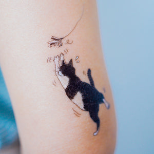 Black & White Cat Combo Tattoo ManE Ink HK Tattooist LAZY DUO Comic Style Playful Black Cat White Cat Tattoo Stickers 美漫風格黑貓紋身白貓玩耍合體技浪浪不哭喵咪寵物刺青香港紋身貼紙Kitten Tattoo Ideas Neko Tattoo Meow Animal Pet Tattoos HK Temporary Tattoo Sticker Water Color Tattoo LAZY DUO Tattoo Shop Hong Kong HK 紋身師設計印刷訂做客製 Custom Temporary Tattoo Event Printing Tattooist artist HK tattoo shop MANE INK Tattooer Tattoo Artist Taiwan fine line ornament tattoo 台灣製 刺青師紋身師