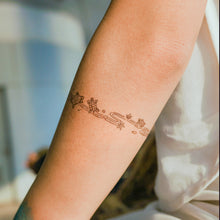 Load image into Gallery viewer, Japanese Pond Turtle Tattoo Band - LAZY DUO TATTOO Japanese Tattoo design by Mane ink Tattooist 池龜香港刺青 紋身貼紙 tattoo hong kong minimal color tattoo 動物刺青 彩色刺青 女刺青師 認領圖日系小清新 韓國刺青 hongkongtattoo 香港女紋身師 Japanesetattoo TattooShopHK hktattooshop tattooartist hongkongtattoo tattoohongkong 香港紋身 香港刺青 tattooist 紋身貼紙 鯉 oceantattoo colortattoo 彩色刺青 海浪刺青 動物刺青 浪浪香港紋身貼紙刺青紋身師設計印刷訂做客製 Custom Temporary Tattoo Event Printing Tattooist artist HK tattoo shop MANE
