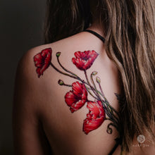 Load image into Gallery viewer, Large Red Poppy Flower Tattoo｜LAZY DUO TEMPORARY TATTOO STICKER SHOP HK Tattoo Design Store HK HONG KONG Rib Tattoo 紋身貼紙 香港紋身認領圖 文青 美式花紋身tattoohk hongkongtattoo 小圖刺青 fine-line tattoo 簡約刺青 minitattoo linetattoo tattooartist 香港刺青 MANE INK
