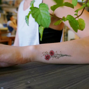 Delicate Floral Tattoo Watercolor Flower Tattoo LAZY DUOTemporary Tattoo Little Tattoo Small Tattoo 迷你水彩花刺青紋身 Rose Tattoo Sticker Fineline HK Hong Kong 刺青紋身貼紙 香港刺青圖案  印刷訂做客製 Custom Temporary Tattoo artist HK tattoo shop Hong Kong 迷你刺青 韓式刺青紋身 small tattoo design Minimal Tattoo little tattoo idea sketchy tattoo floral tattoo ankle wrist tattoo back tattoo Taiwan