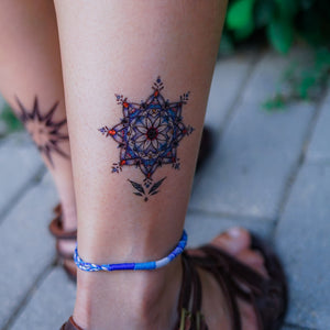 Stained Glass Blue Flower Tattoo｜LAZY DUO TEMPORARY TATTOO STICKER SHOP HK Alchemist Design Store HK HONG KONG 紋身貼紙 香港紋身認領圖 文青 美式花紋身tattoohk hongkongtattoo 小圖刺青 fine-line tattoo 簡約刺青 minitattoo linetattoo tattooartist 香港刺青 MANE INK 