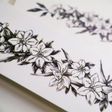 Load image into Gallery viewer, Narcissus Flower Band Tattoo｜LAZY DUO TEMPORARY TATTOO HK 水仙花紋身貼紙香港設計
