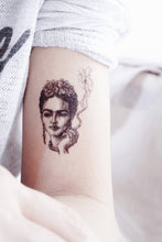 Load image into Gallery viewer, FRIDA KAHLO ARTIST MEXICO Realistic Artistic Tattoo Sticker Color Metallic Tattoo預約紋身貼紙設計印刷訂製作DIY Waiman Tattoo Artist 香港原創手繪刺青紋身貼紙 LAZY DUO Premium  High Quality Temporary Tattoo Stickers Professional Printing Tattoo Shop Hong Kong Customise Custom Small Order 自訂客製少量印刷大量批發特快專業優質彩色金屬色廣告宣傳禮品 Gift Promotion Advertising
