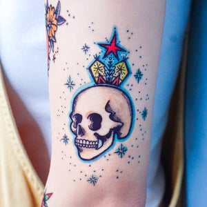 Old School Skull & Rose Tattoo - LAZY DUO TATTOO