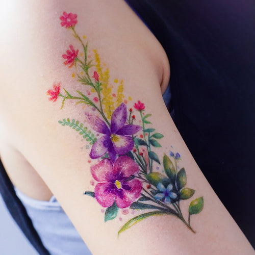 Watercolor Bouquet Flower Tattoo｜LAZY DUO TEMPORARY TATTOO STICKER SHOP HK Tattoo Design Store HK HONG KONG Chest Tattoo 防敏紋身貼紙 香港紋身店 認領圖 文青簡約美式紋身刺青師 tattoohk hongkongtattoo 小圖刺青 fine-line tattoo minimal tattoo linetattoo tattooartist 香港女紋身師 MANE INK 